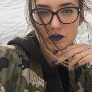 Meet your Posher, Rebecca